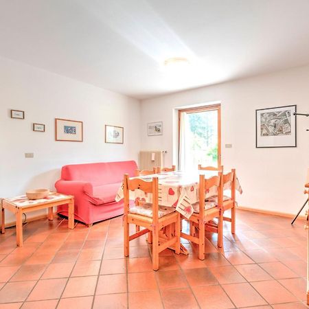 Spacious Chalet With Garden Near Ski Area In Tyrol Pozza di Fassa Esterno foto