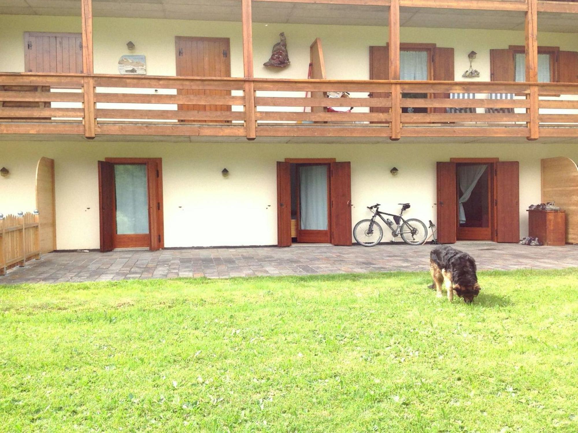 Spacious Chalet With Garden Near Ski Area In Tyrol Pozza di Fassa Esterno foto